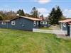Ude