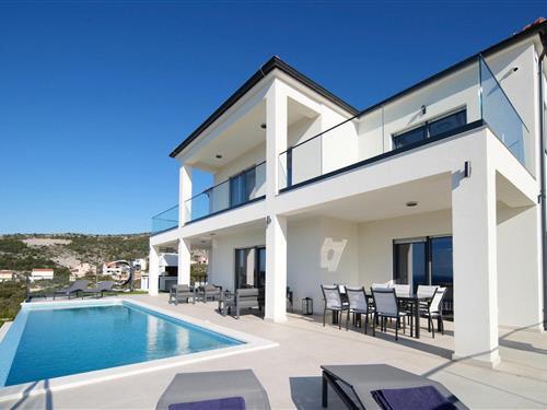 Emne nr.: 133-CLT282