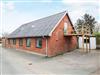 Ude