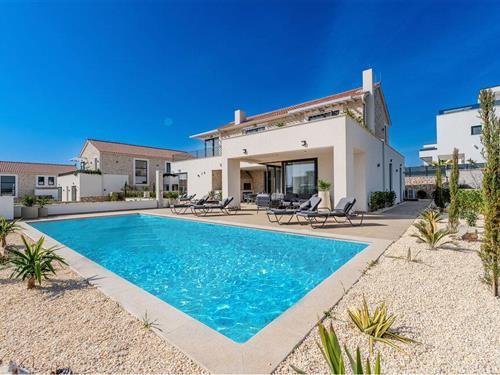 Emne nr.: 133-CSV100