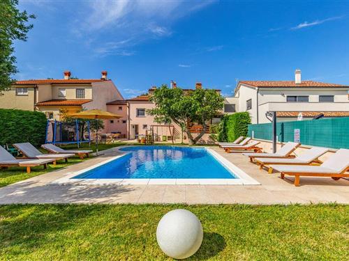 Emne nr.: 133-CIB327