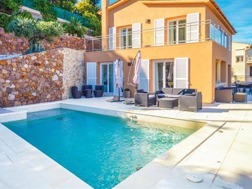 Emne nr.: 135-FCA683