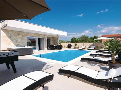 Emne nr.: 133-CDA580