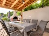 Ude