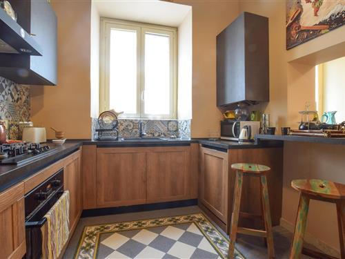 Emne nr.: 140-ISP386