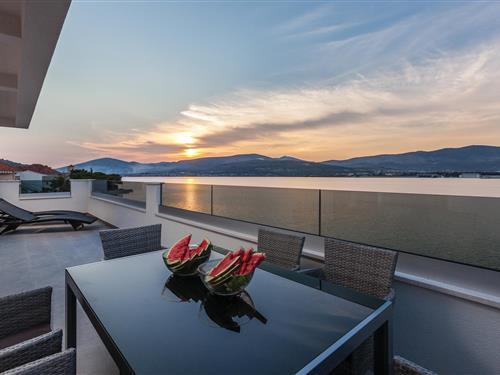 Emne nr.: 133-CDF582