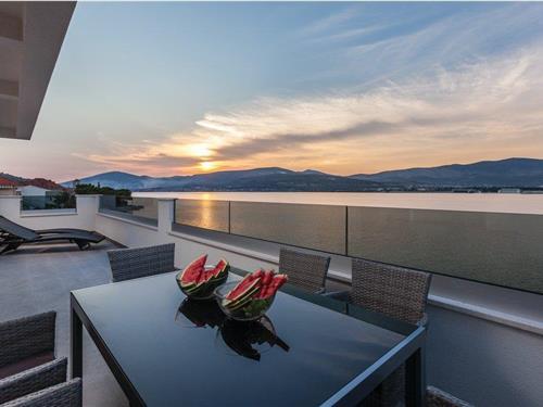 Emne nr.: 133-CDF582