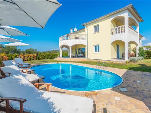 Emne nr.: 133-CDA658