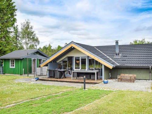 Emne nr.: 130-D82114