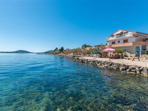 Emne nr.: 133-CDU545