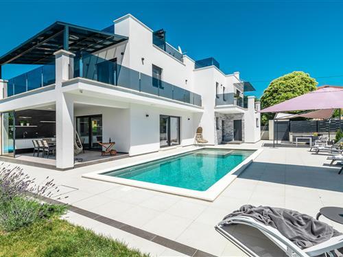 Emne nr.: 133-CIE940